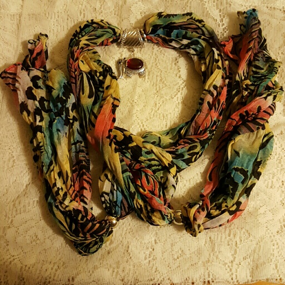 Spring Colored Elephant Charm Scarf - Picture 3 of 4