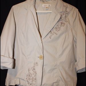 Collared jacket w/ "embroidery"