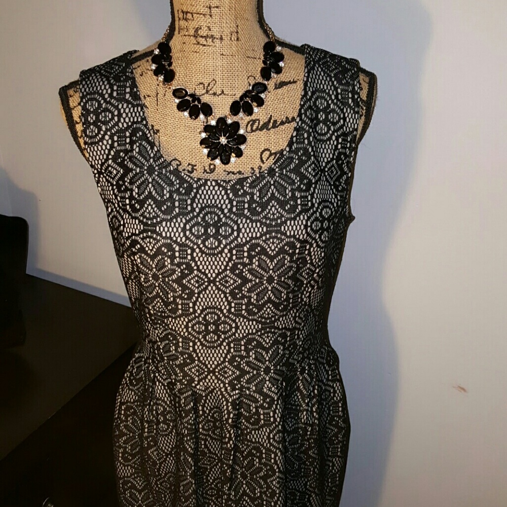 George  blk & white dress size 12-14