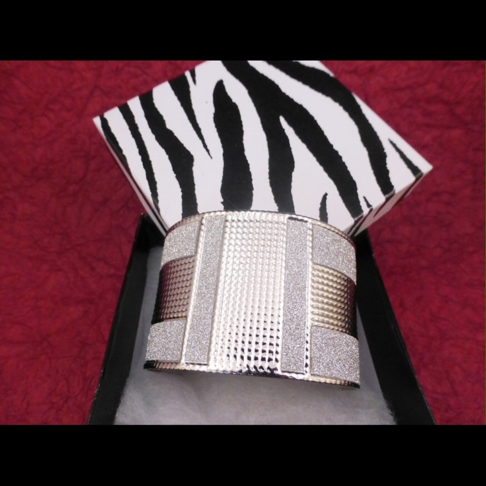 Extra Wide Cuff Bracelet - Modern Style