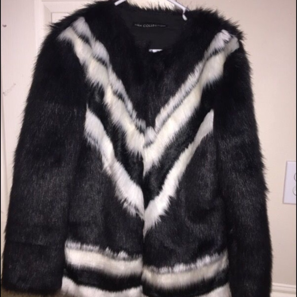 Chic New HRH COLLECTION faux fur coat sz S/m