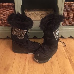 DC Snow boots