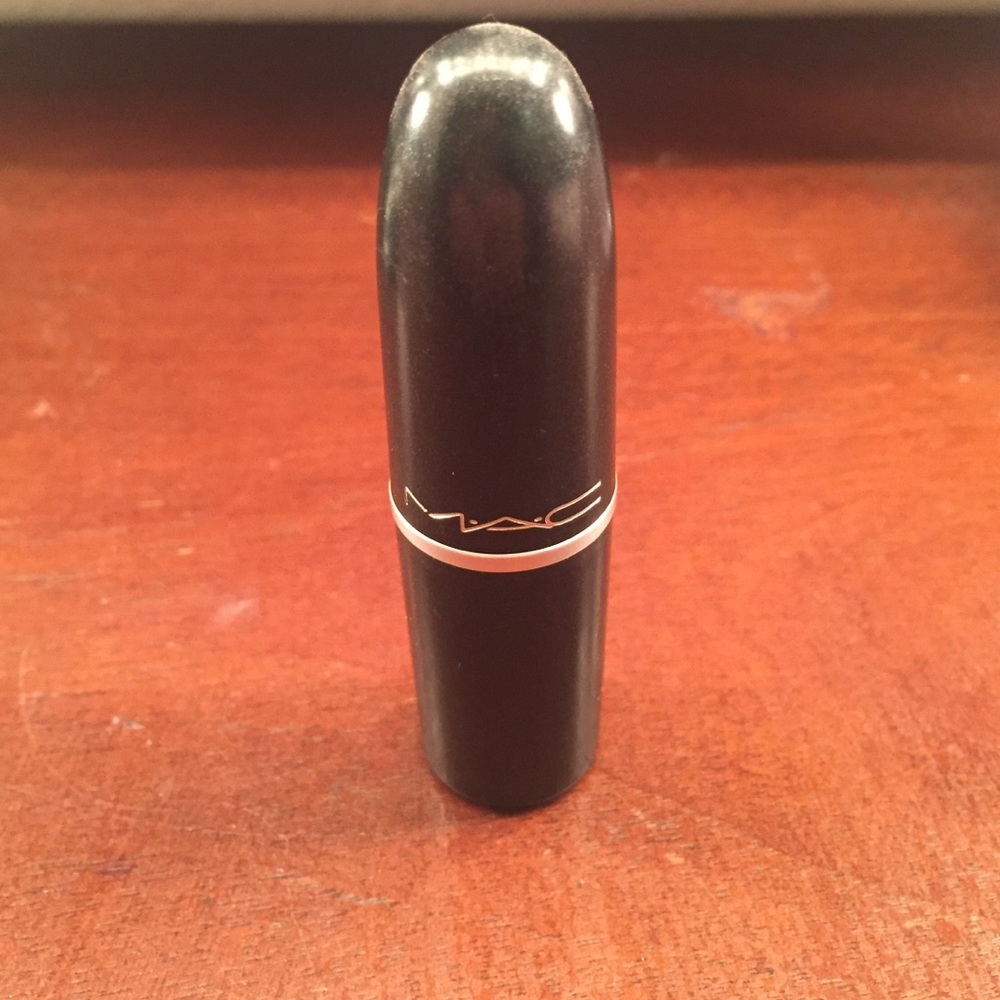 Mac lipstick, in shade Diva