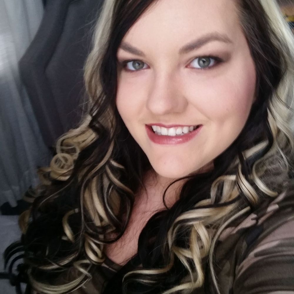 Meet your Posher, Lydia