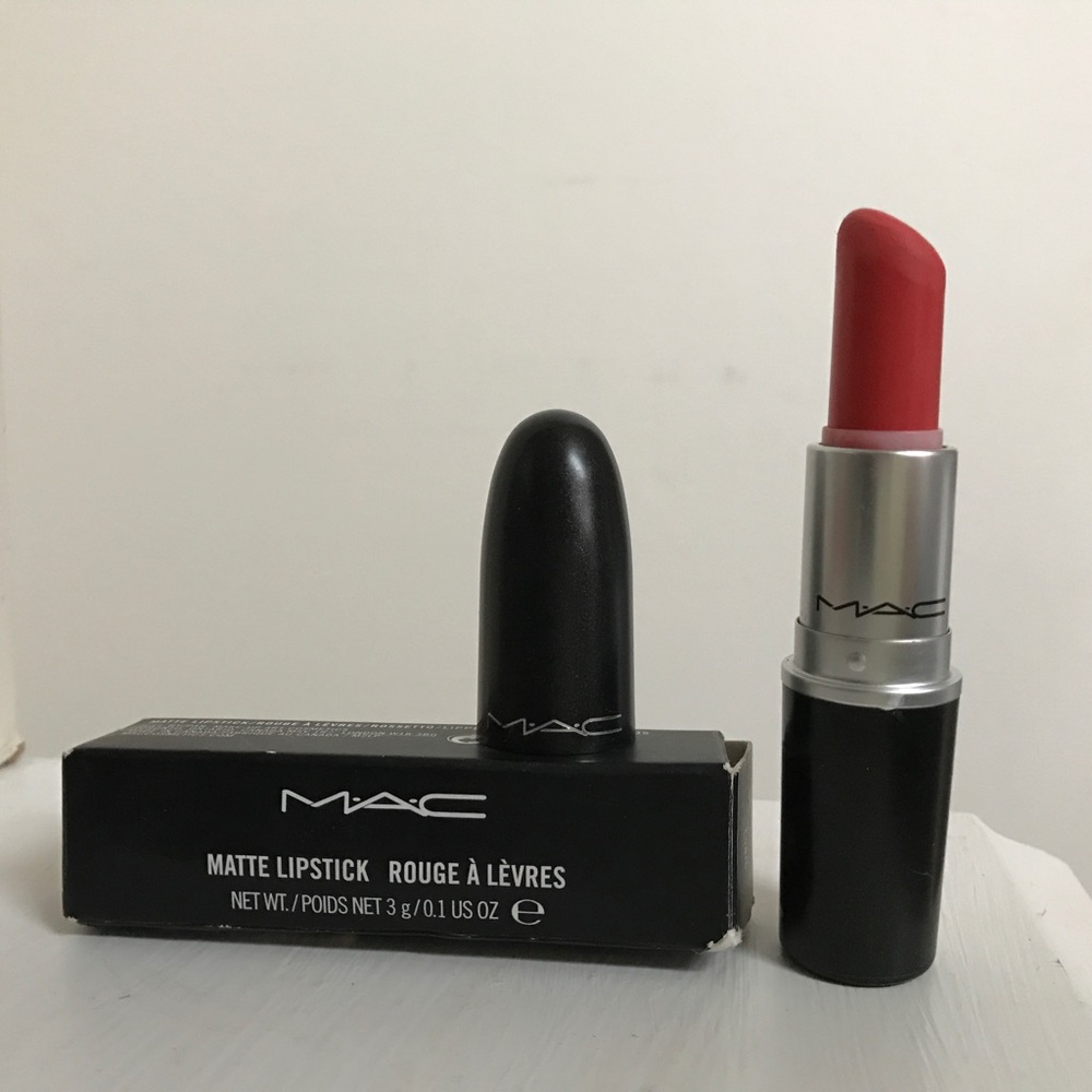 MAC Cosmetics Matte Lipstick in "Tropic Tonic"