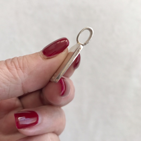 ❌SOLD❌ Ornate sterling silver "M" pendant - Picture 4 of 5