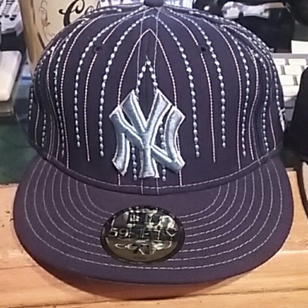 2 New Era Fitted Hats Sz 7 1/8 NY Yankees
