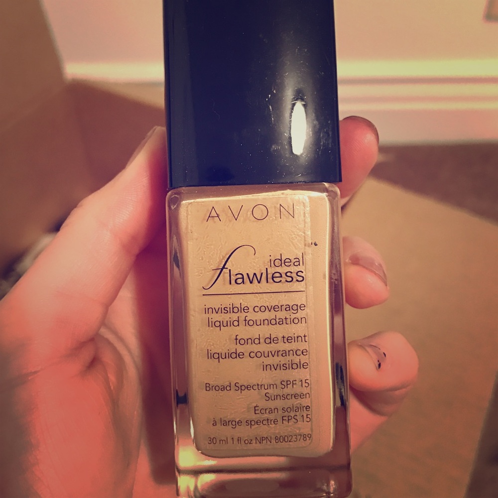 AVON flawless foundation