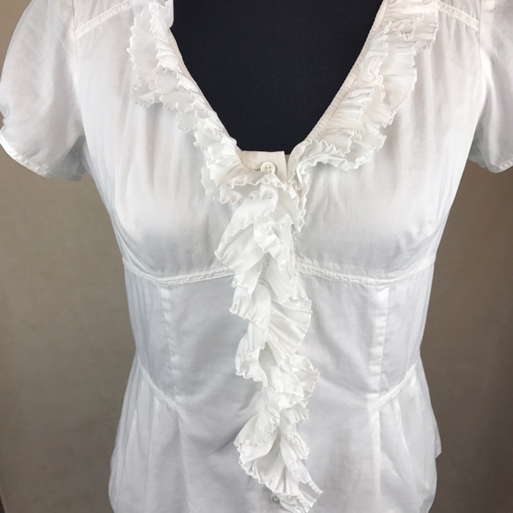 🔴SOLD🔴 Ann Taylor ruffled short sleeve button up - Picture 2 of 8