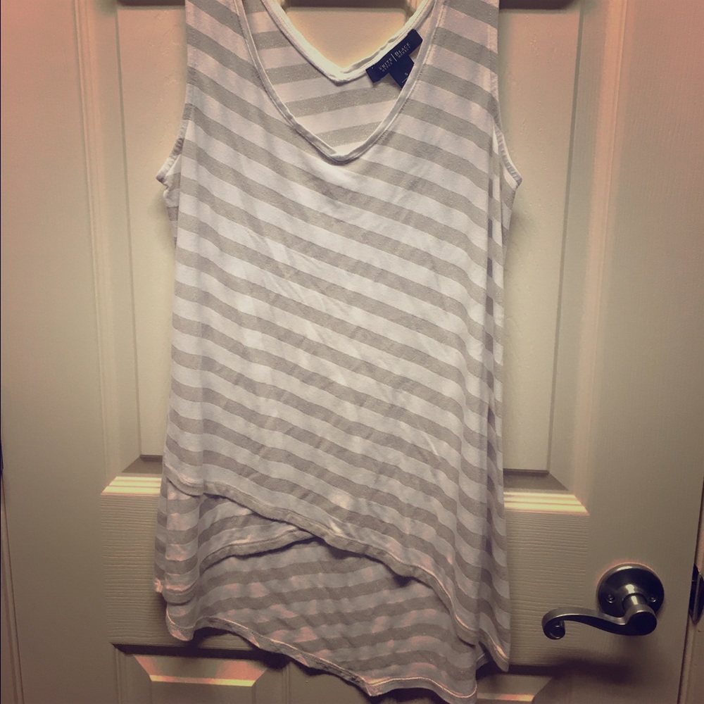 White House black market tank