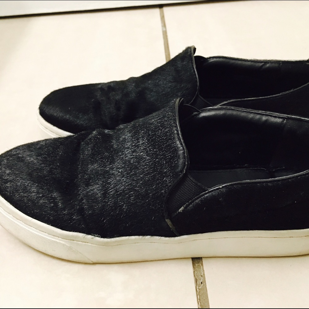 Black Slip-on Sneakers