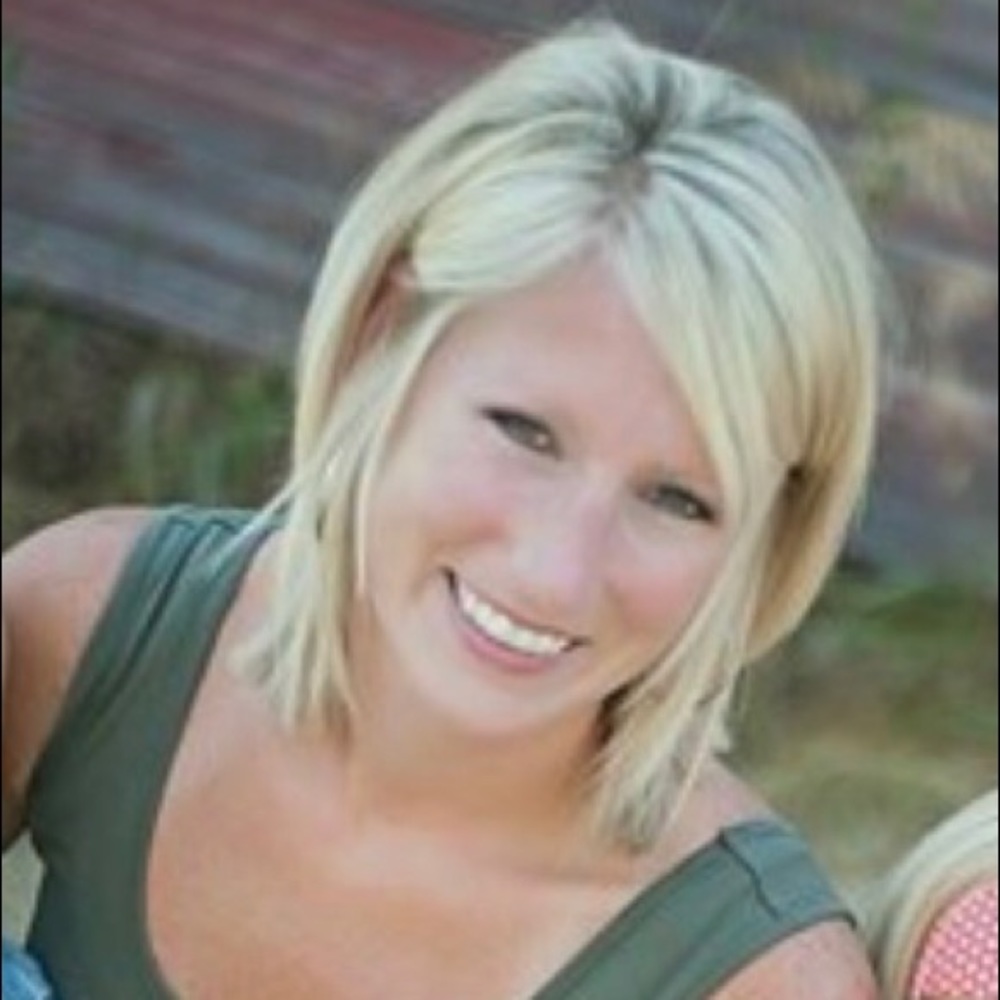 Meet your Posher, April