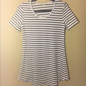 Black and white striped tshirt