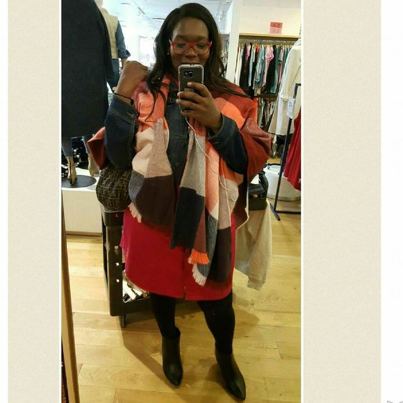 Meet your Posher, Victoria - Picture 1 of 1