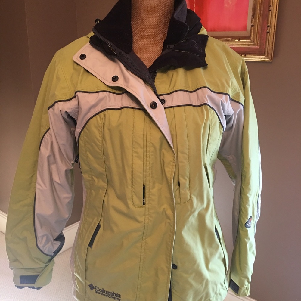 Women's Columbia sportswear jacket