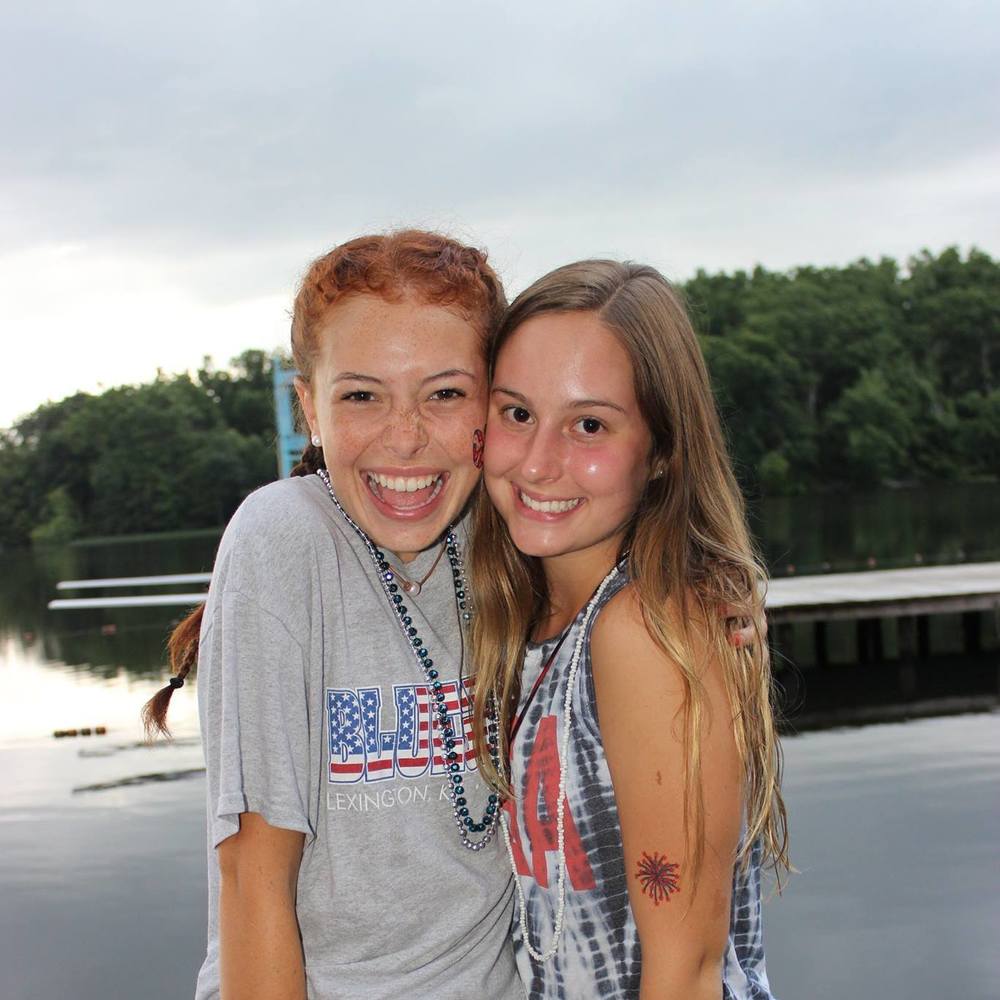 Meet your Posher, Laci