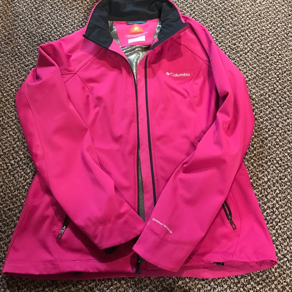 Columbia women light jacket