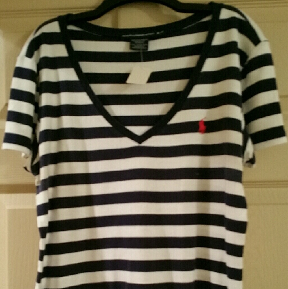 V neck t shirt
