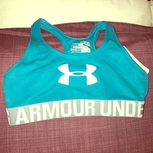 SALE! TODAY ONLY!!🔥Under Armour Sports Bra
