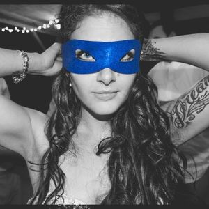 Meet your Posher, Niki