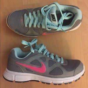 NIKE Revolution Running Training Shoes SZ 6.5