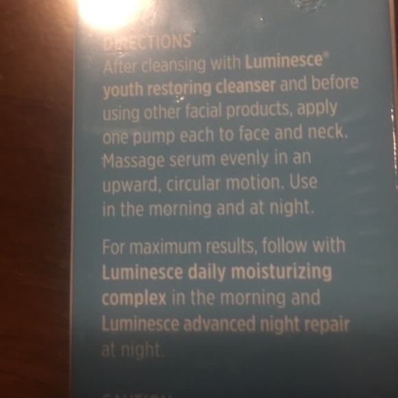 Luminesce gel cellular rejuvenation serum - Picture 2 of 4