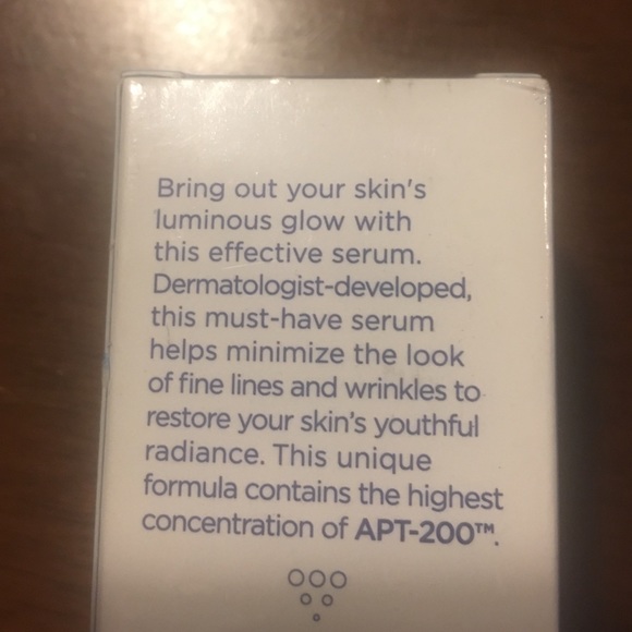 Luminesce gel cellular rejuvenation serum - Picture 3 of 4