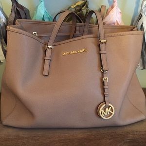 Michael Kors jet set east/west large handbag