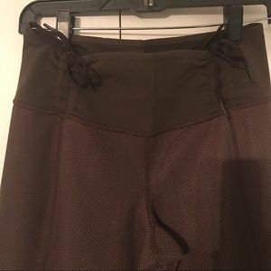 Lululemon cute brown yoga pants good condition.