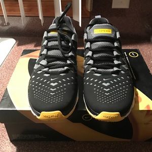 Nike Free TRNR 5.0 Livestrong