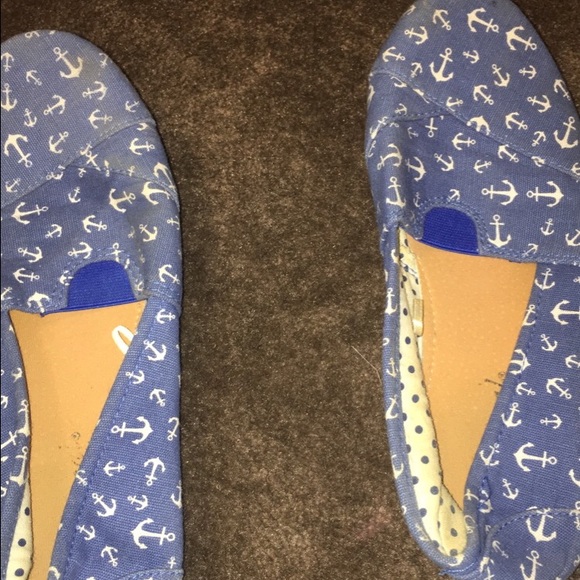 toms - Picture 4 of 4