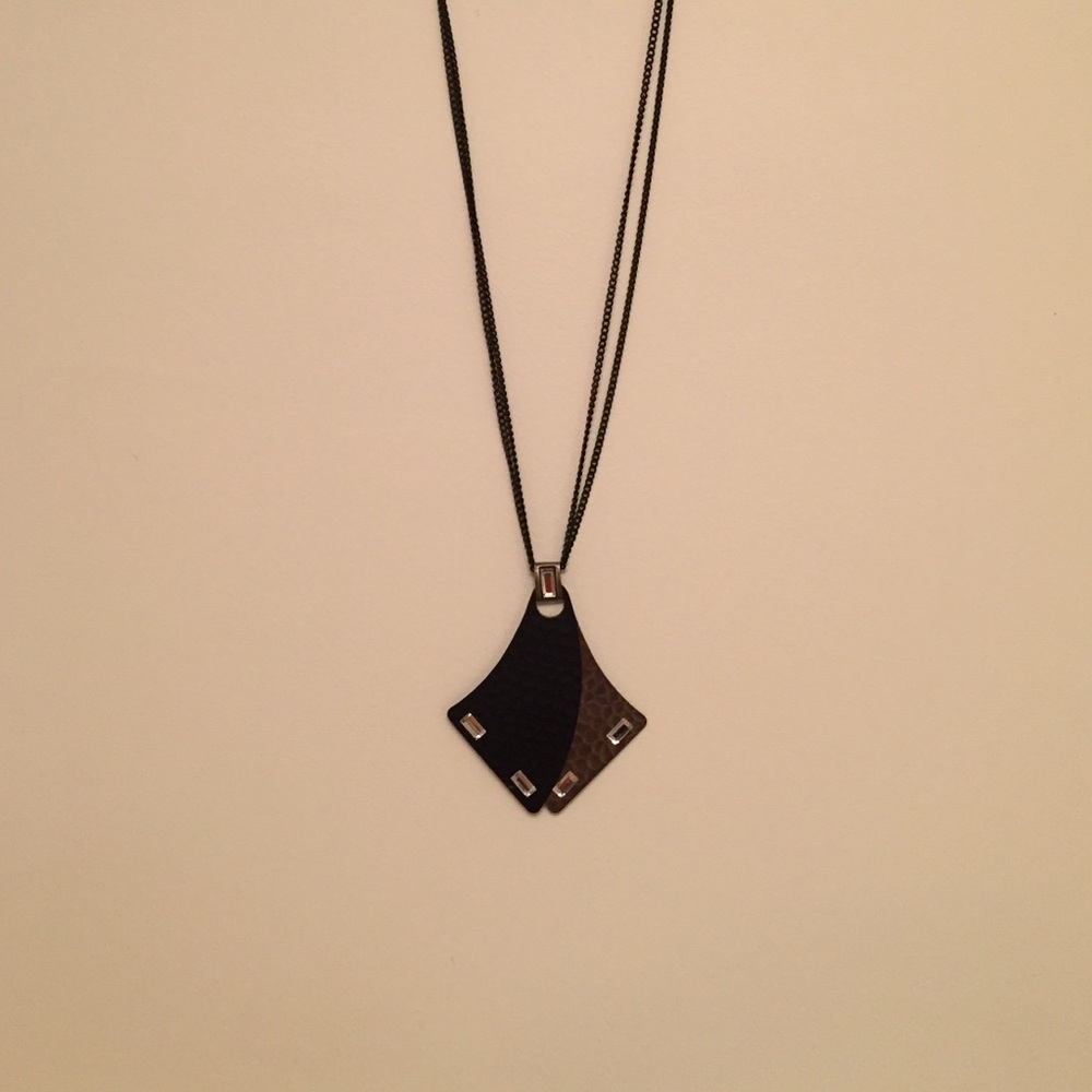 Jewelry , double chain with oversized pendant