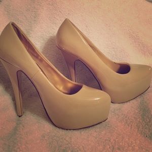 Forever 21 Nude high heels