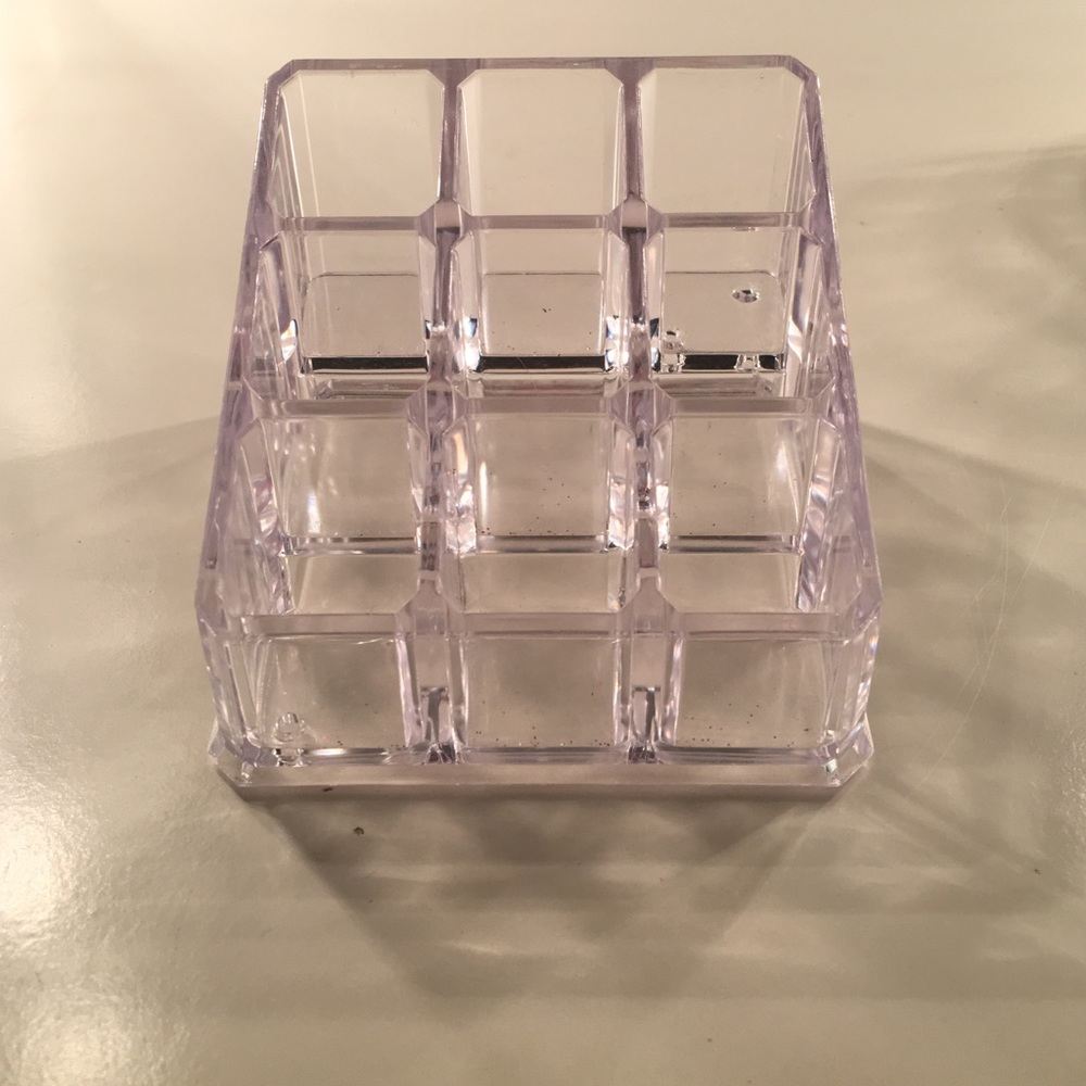 Acrylic lipstick holder