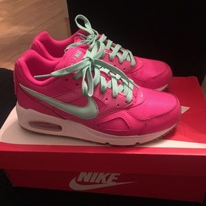 Nike Air Max Sneakers