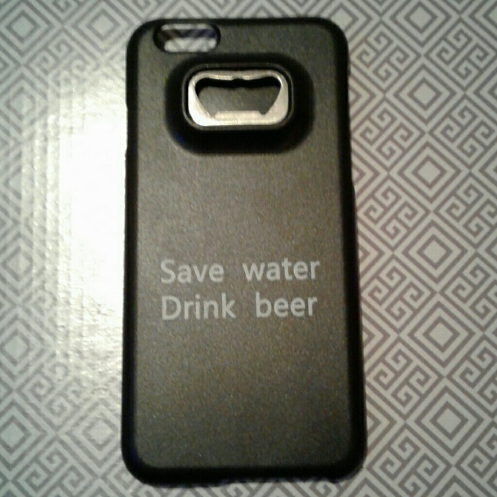 Unique iPhone protection case w. Beer opener