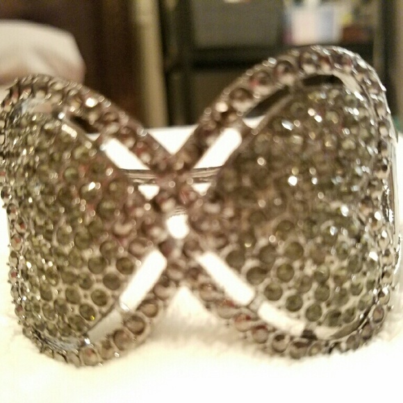 Bracelet - Picture 3 of 4