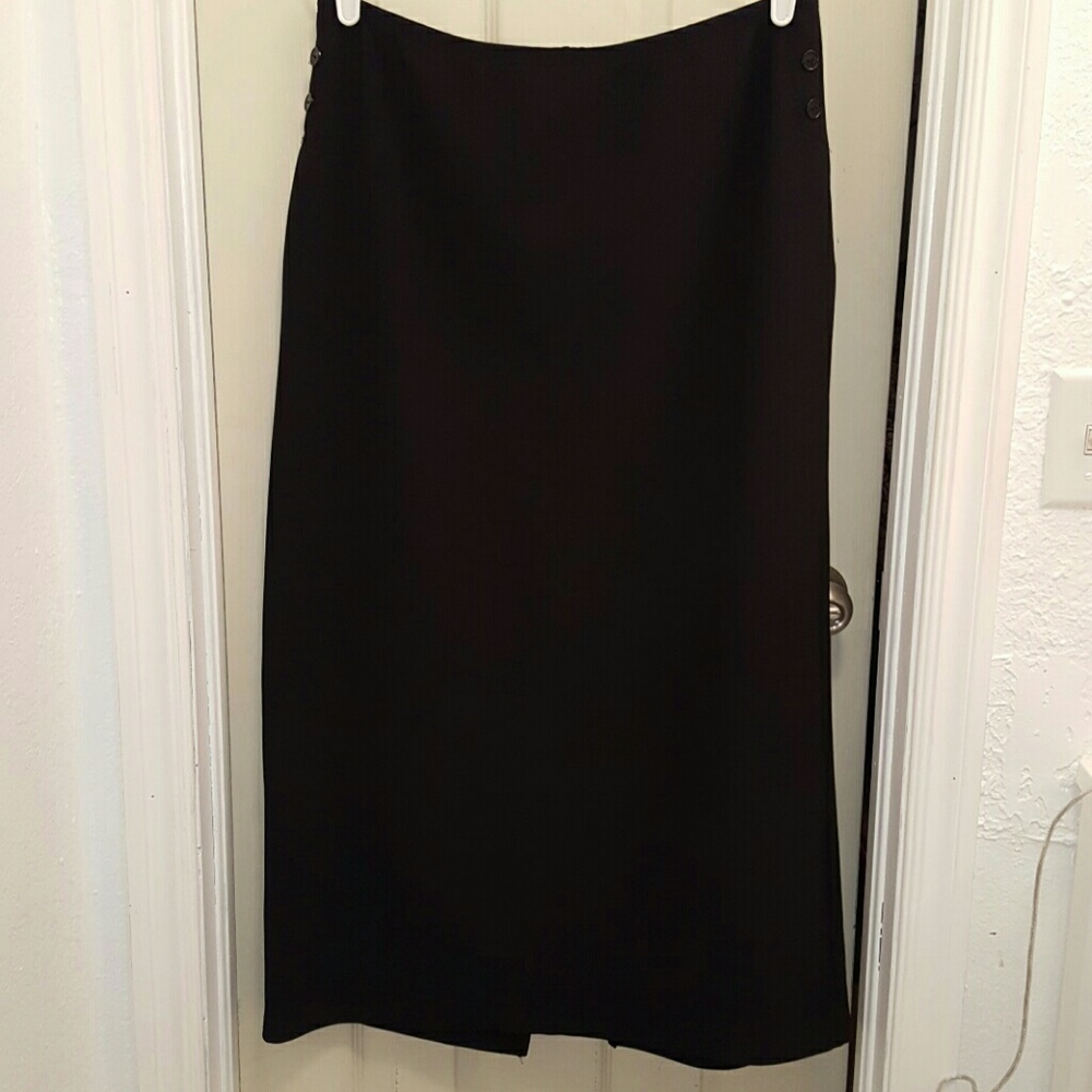 Black skirt