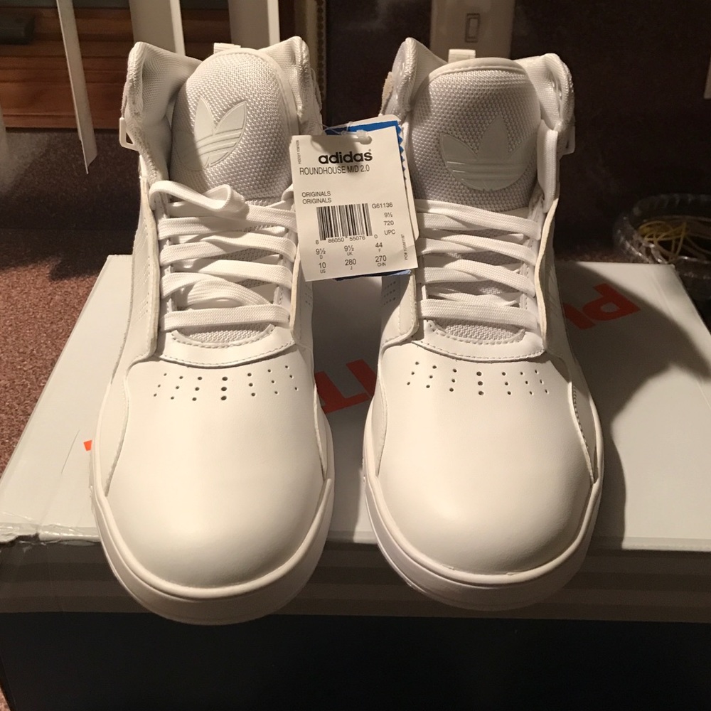 Adidas Roundhouse Mid 2.0