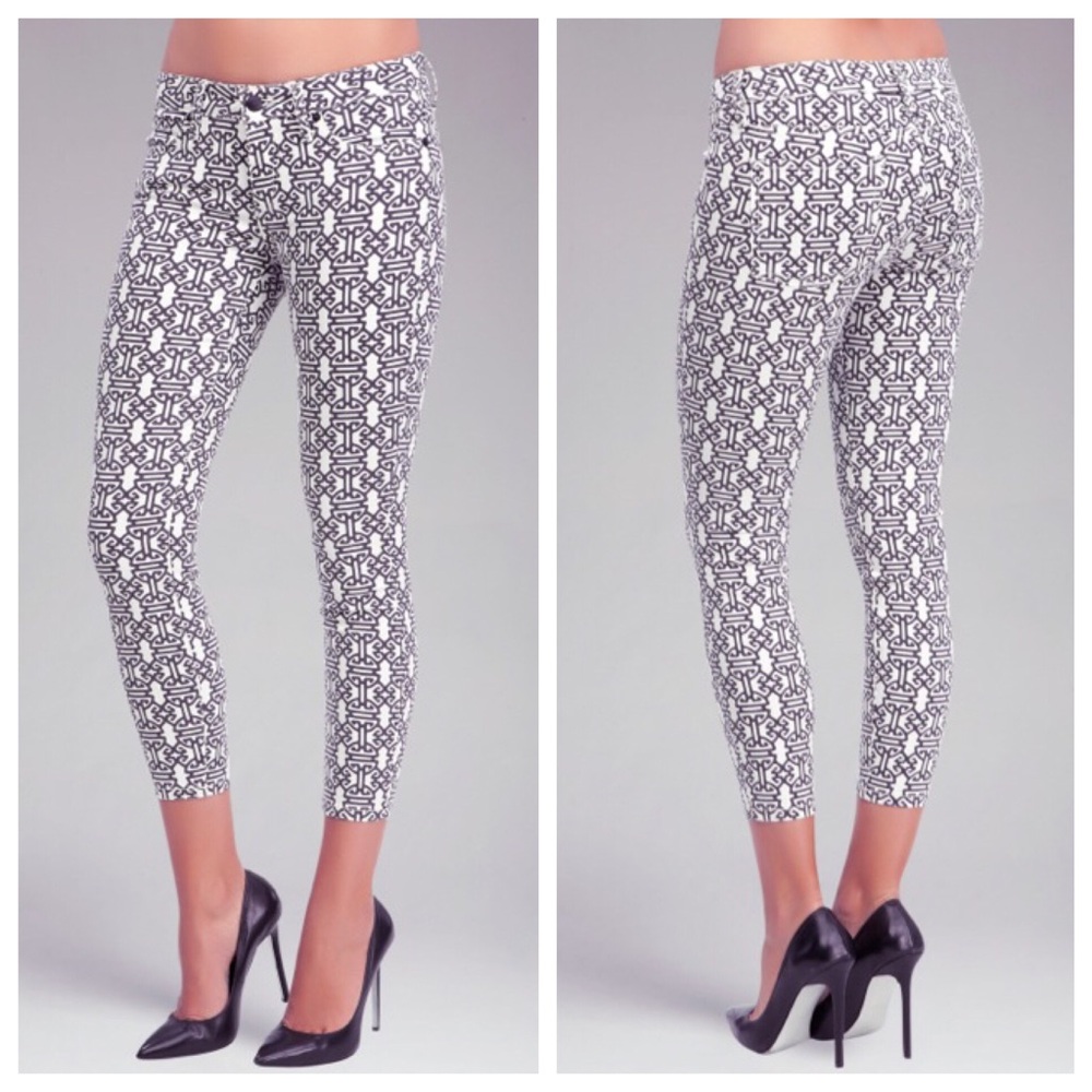 Bebe Medallion Icon Crop Jeans