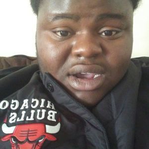 Meet your Posher, Mia