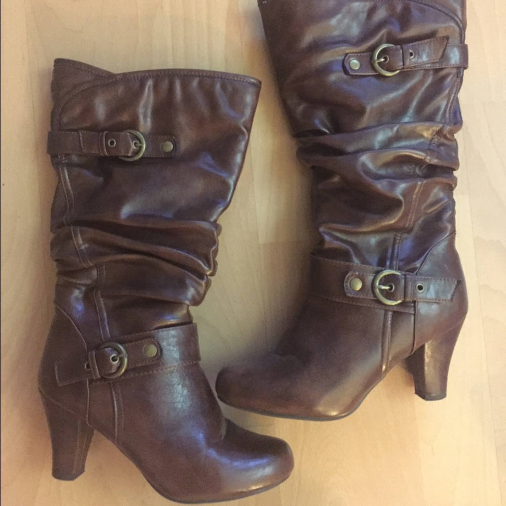 Madden Girl Pinup Boots Size 6.5