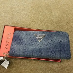 guess wallet