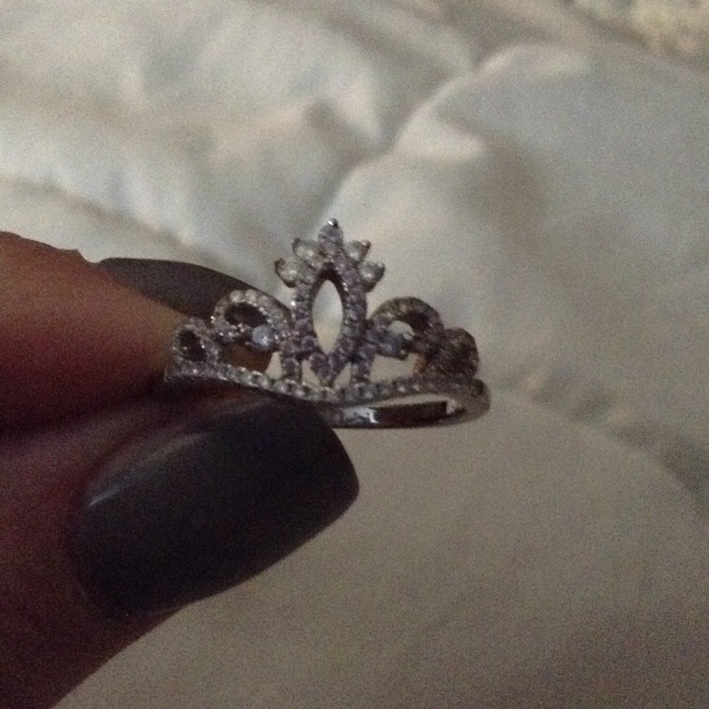 Sterling silver crown ring-size 9