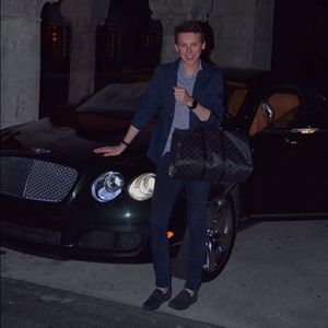 Meet your Posher, Jake