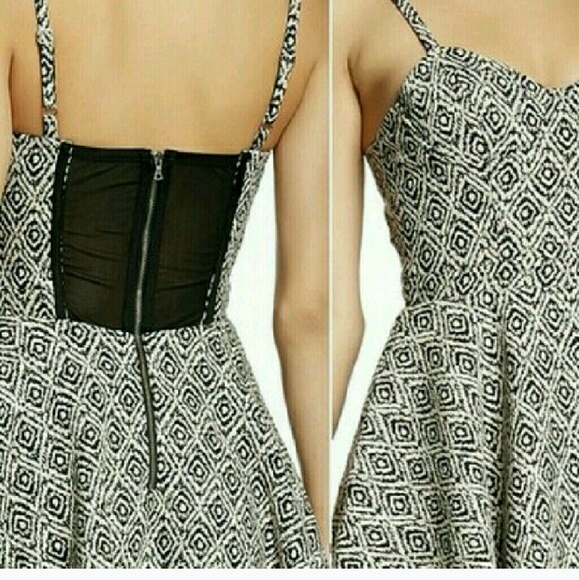 Sam Edelman Dresses & Skirts - Sam Edelman tribal print dress