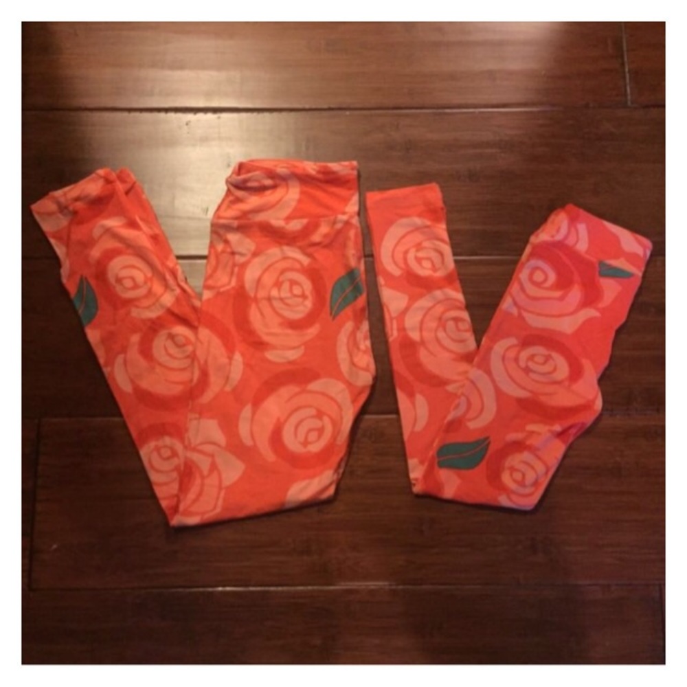 Lularoe Mommy and Me set Disney roses (TC and SM).
