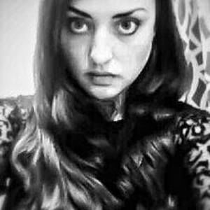 Meet your Posher, Chrystal