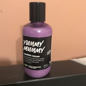 Yummy mummy shower cream