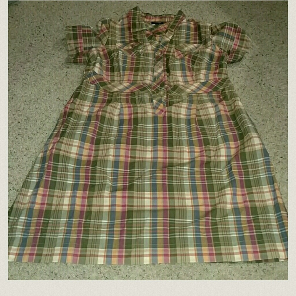 Tommy Hilfiger khaki shorts dress